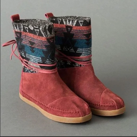 TOMS Nepal Boots Burgundy Suede Jacquard